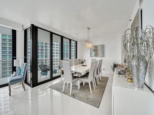 Building Photo - 20281 E Country Club Dr