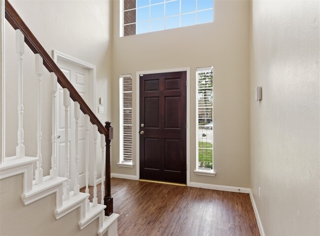 Building Photo - 3327 Shady Glen Ln