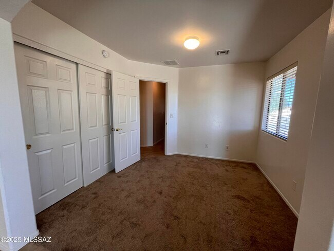 Building Photo - 13268 E Mesquite Flat Spring Dr