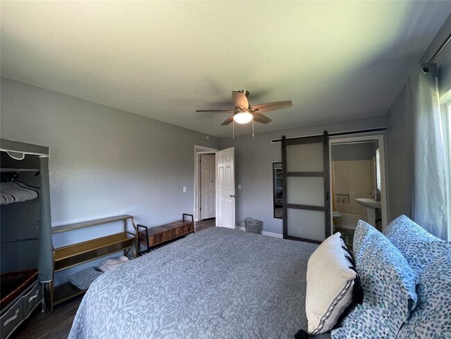 Building Photo - 52 Alahele Pl