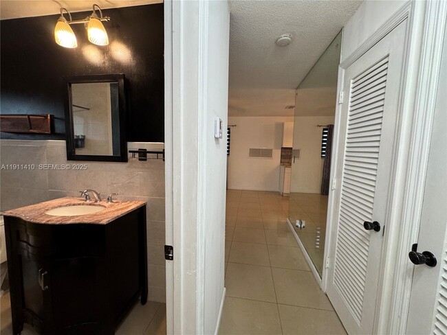 Building Photo - 4578 NW 16th Ave