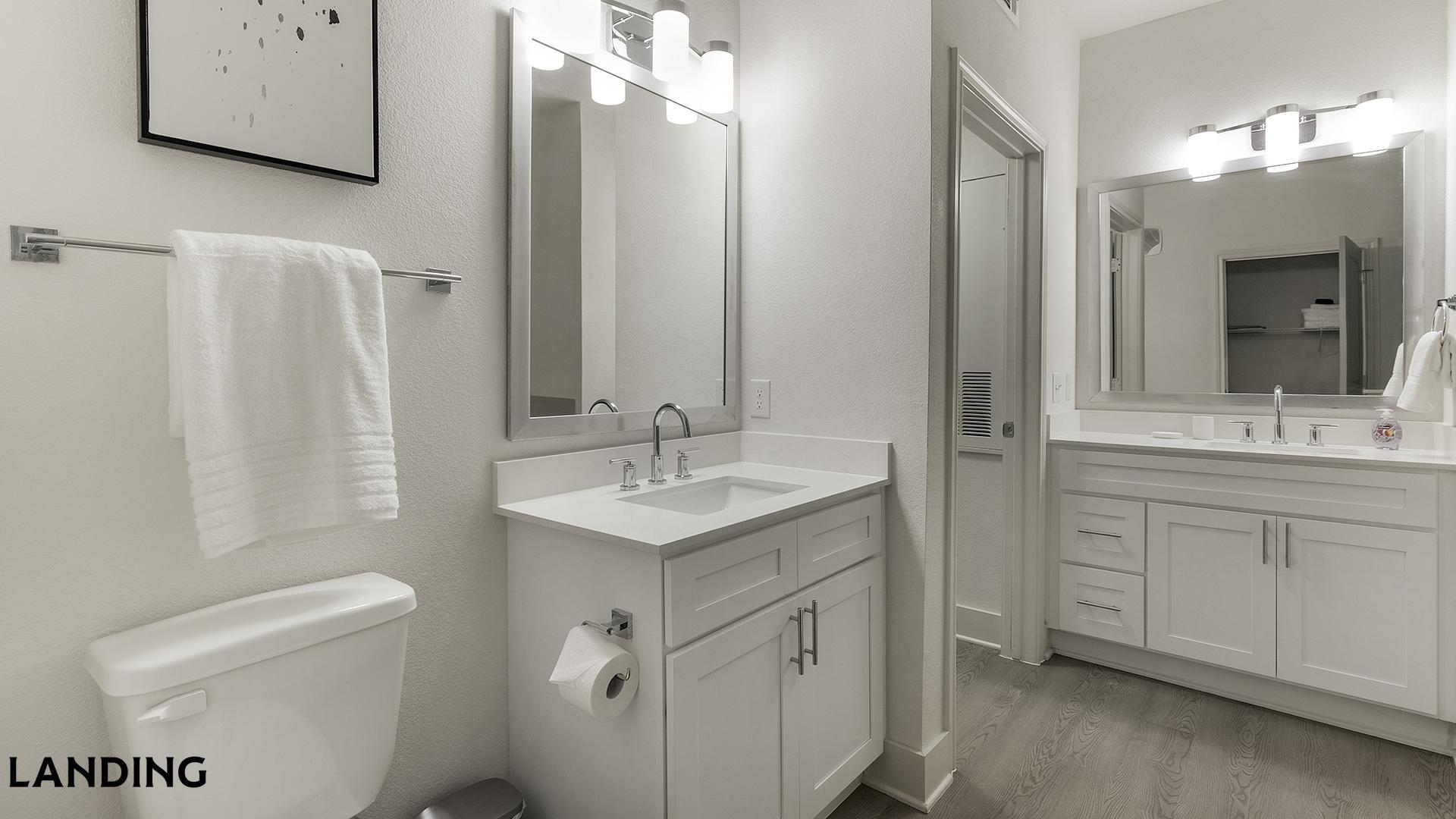 Building Photo - 15777 Quorum Dr