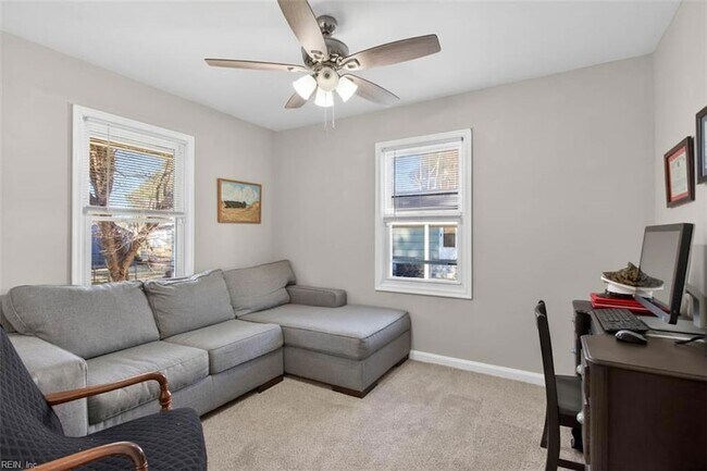 Building Photo - 32 Warren Dr