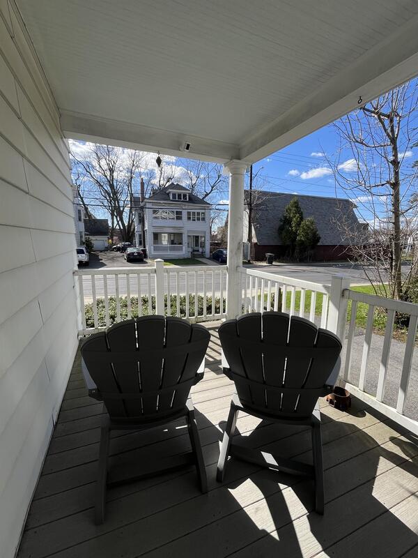 Building Photo - 6 S Lake Ave