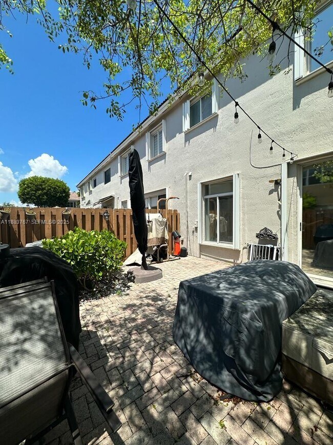 Building Photo - 11250 NW 56th St