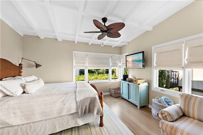 Building Photo - Woods Cove Beach House