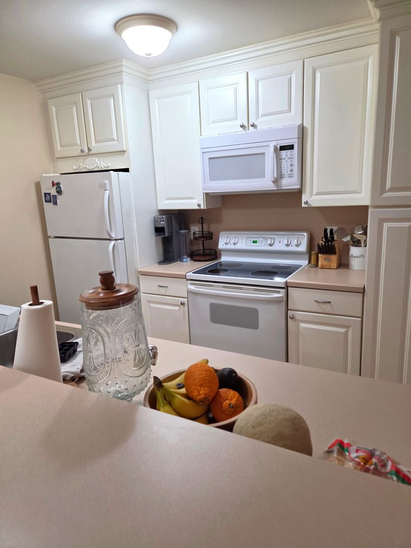 Building Photo - 4 Smithfield Rd