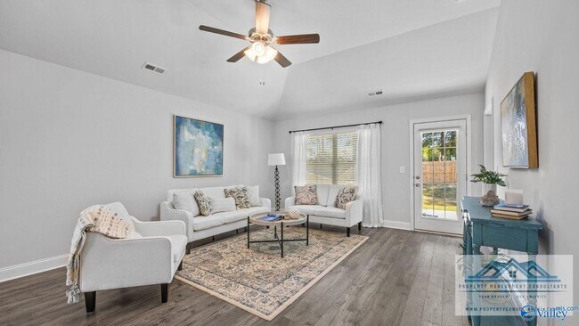Building Photo - 146 Abercorn Dr