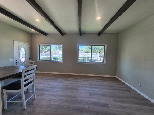 Building Photo - 6740 E Dixileta Dr