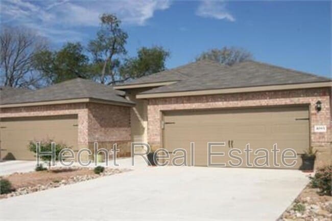 Primary Photo - 2554 Pahmeyer Rd