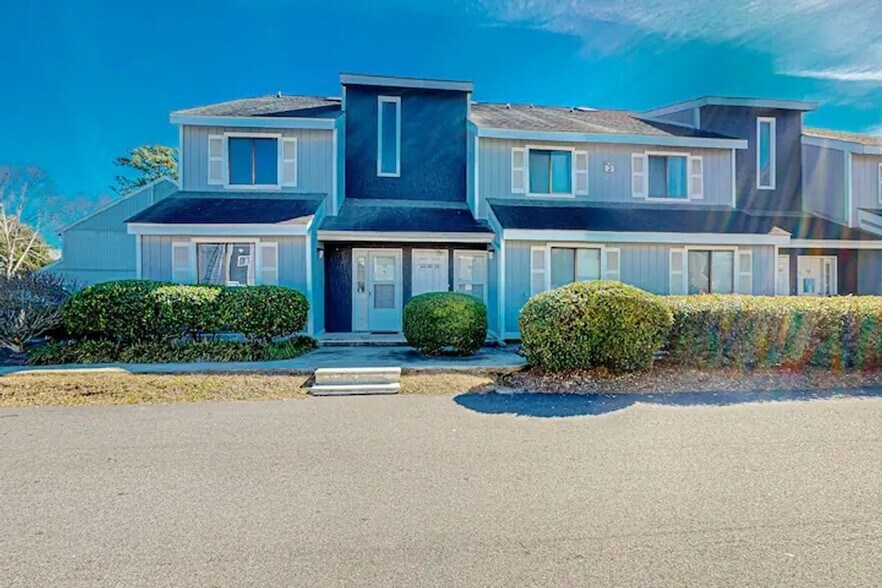 Primary Photo - 3700 Golf Colony Ln