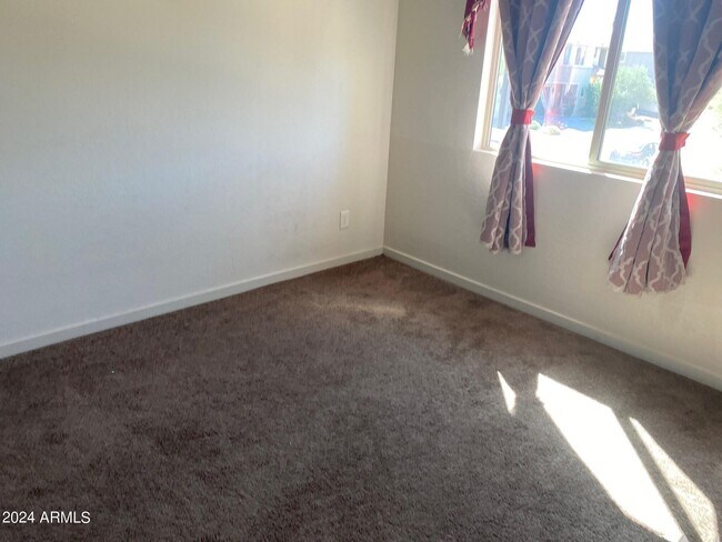 Building Photo - 22120 N 28th Pl