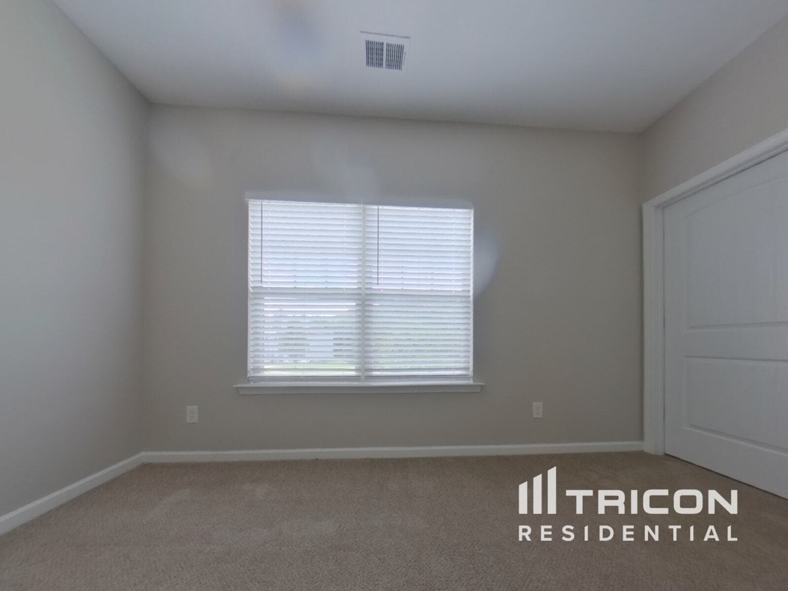Building Photo - 307 Arbor Cir
