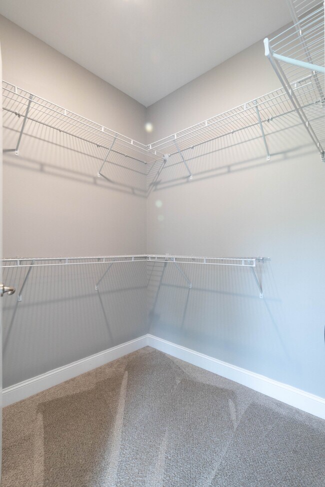 Building Photo - 4839 Lake Ln