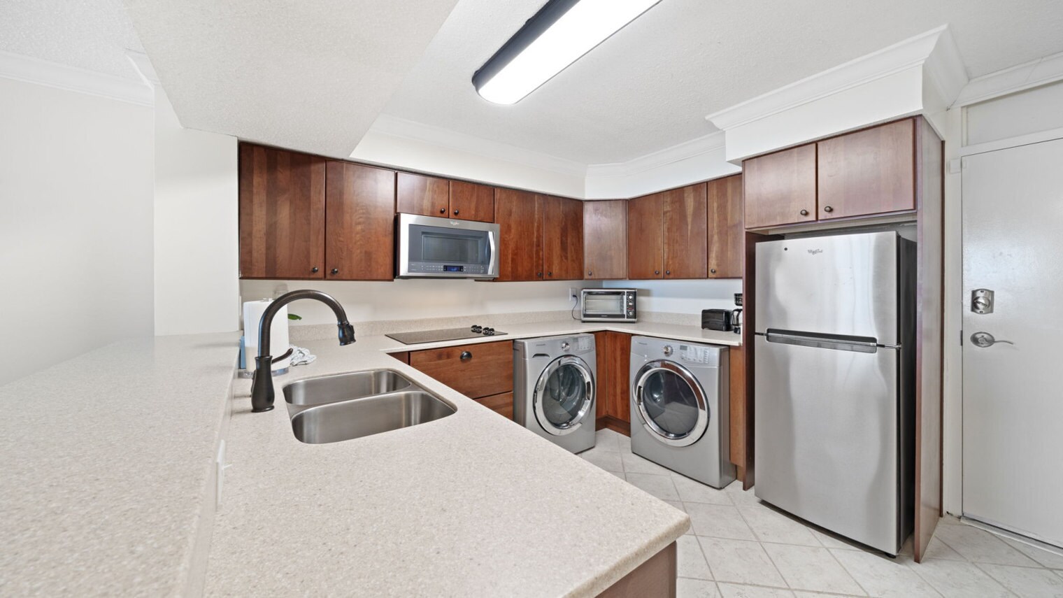 Building Photo - 7205 Thomas Dr