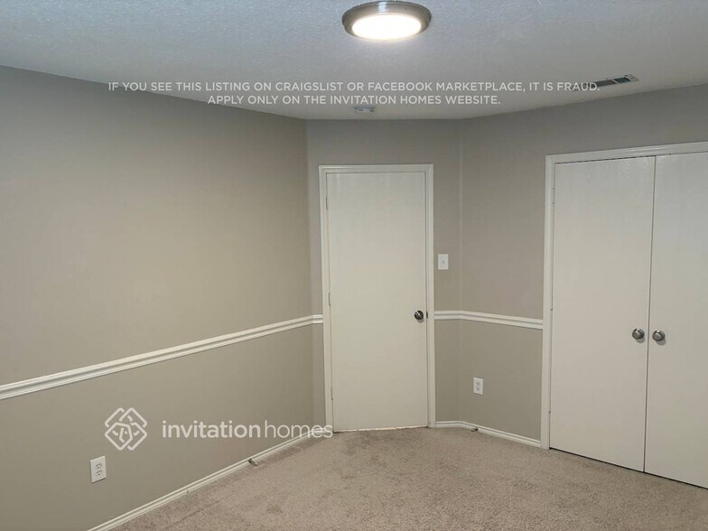 Building Photo - 619 St Eric Dr