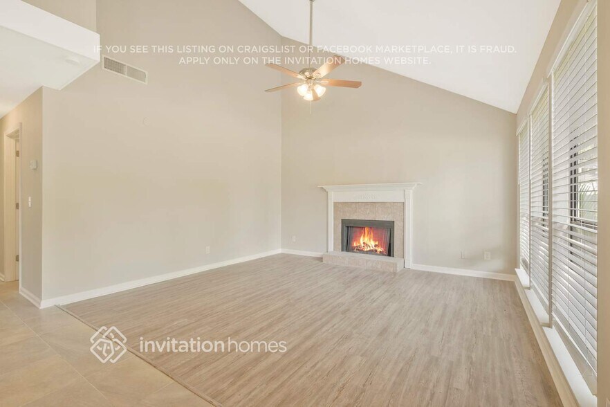 Building Photo - 3691 Ballestero Dr S