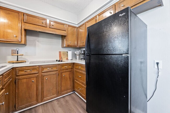 Building Photo - 9123 Kerr Dr