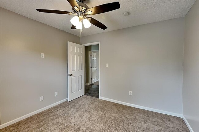 Building Photo - 232 Bomar Ln