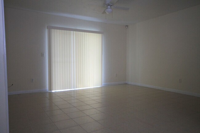 Building Photo - Lovely 3 bd/2 ba home in Summerfield!