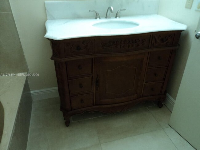 Building Photo - 1301 NE 7th St