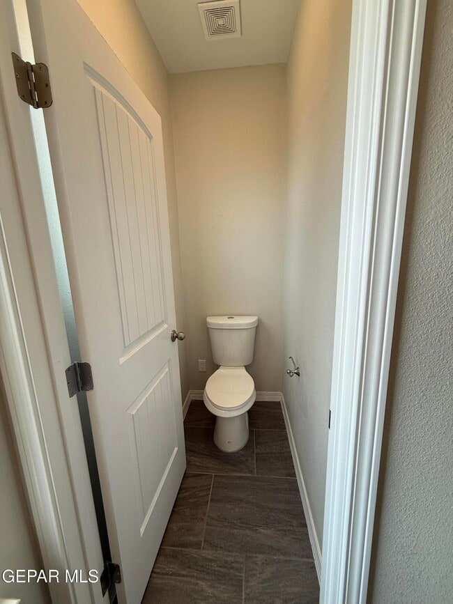 Building Photo - 7412 Rio Rimac Dr