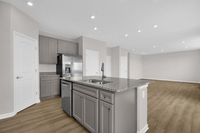 Building Photo - 1303 Theodore Dr