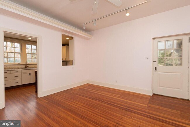 Building Photo - 6610 Wissahickon Ave