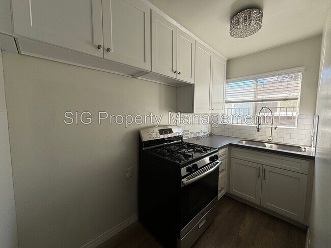 Building Photo - 311 Griswold Ave