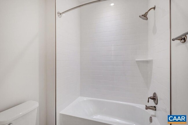 Building Photo - 108 Ridgeline Dr