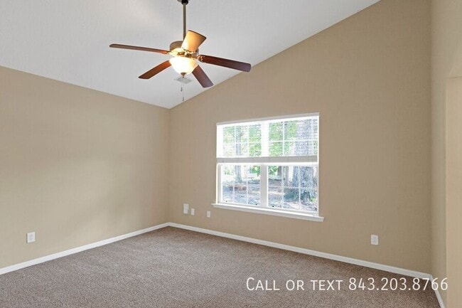 Building Photo - 7885 Park Gate Dr