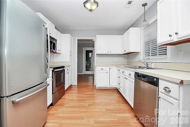 Building Photo - 11718 Fernhurst Ln