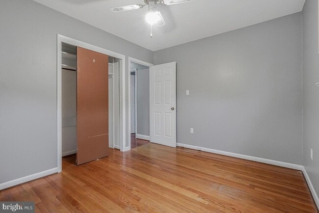 Building Photo - 6912 Eilerson St