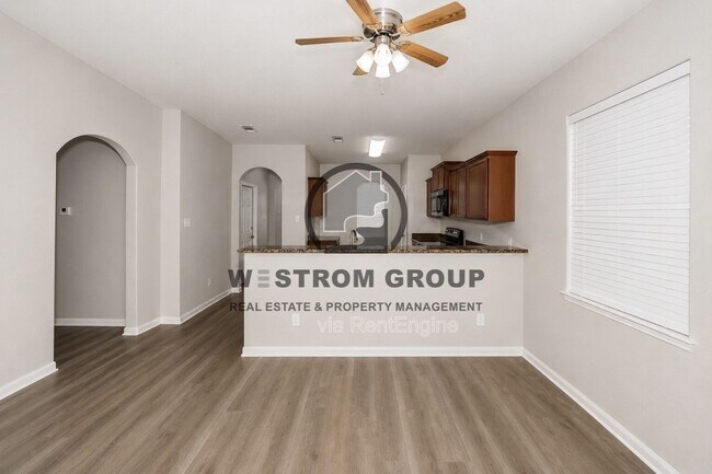 Building Photo - 12645 Forest Lawn Rd