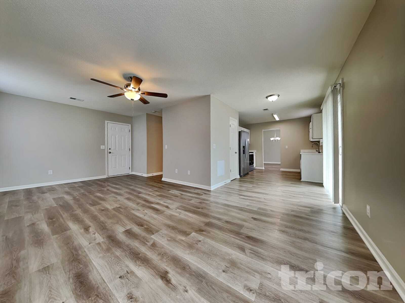 Building Photo - 208 Autumn Woods Dr