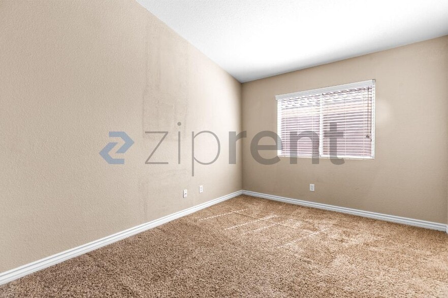 Building Photo - 1308 Mt Hamilton