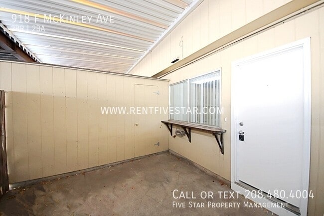 Building Photo - 918 F McKinley Ave