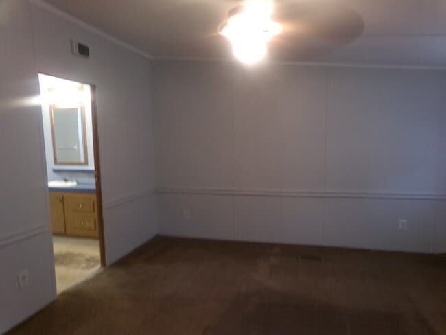 Building Photo - 806 Hwy 57