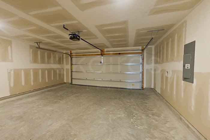 Building Photo - 121 Overstreet Way