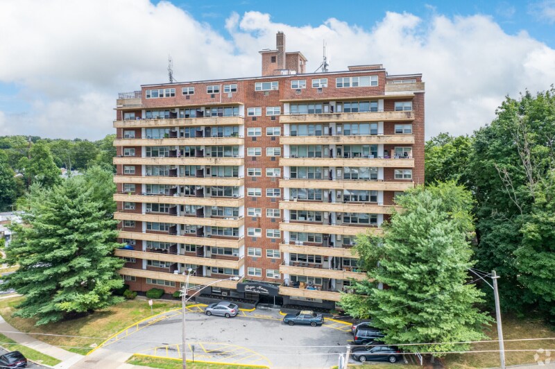 Primary Photo - 5100 Lebanon Ave