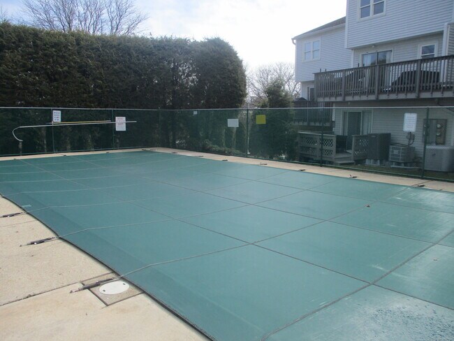 Building Photo - 29 Van Buren Ave