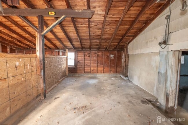 Building Photo - 217 MacArthur Ave