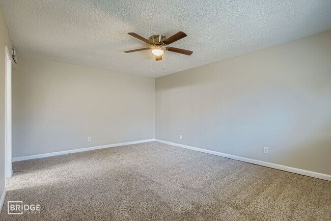 Building Photo - 9117 Fairmont Cir