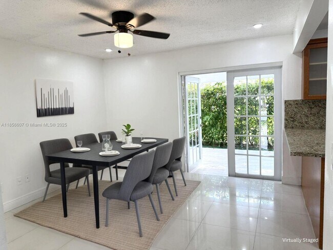 Primary Photo - 2322 SW 106th Ct
