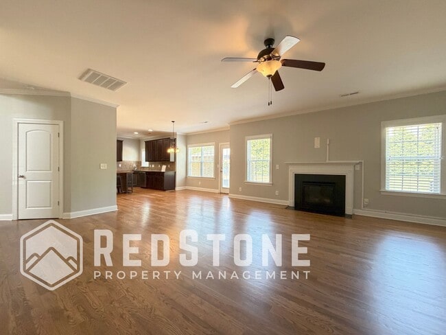 Building Photo - 1823 Buxton Way