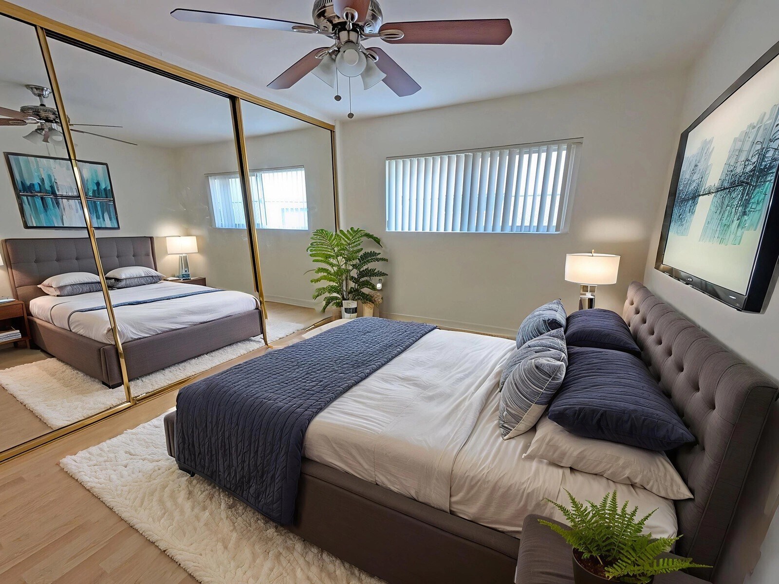 Building Photo - 4215 McLaughlin Ave