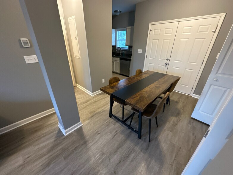 Building Photo - Room in Single Family Home on Etheridge Dr NW