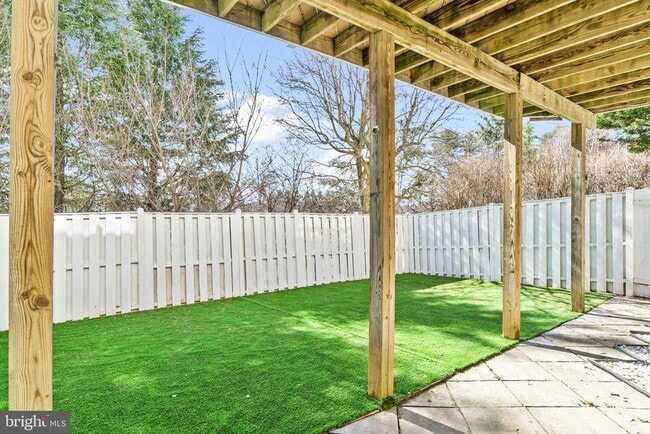 Building Photo - 8428 Bells Ridge Terrace