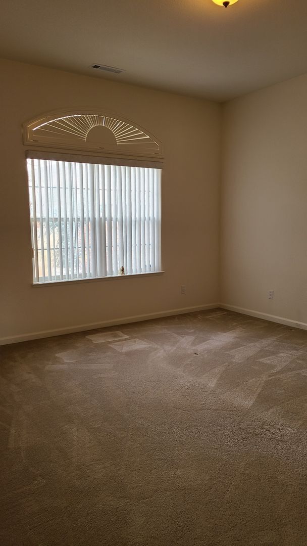 Building Photo - Luxury 5bed/3ba Rental in Spanish Springs ...