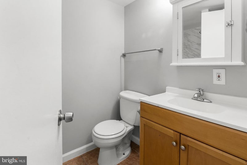 Building Photo - 655 Cadbury Dr